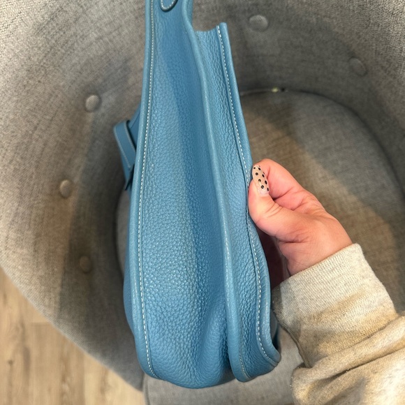 Hermes Evelyne GM III in Blue Jean Clemence with palladium hardware - Picture 8 of 16